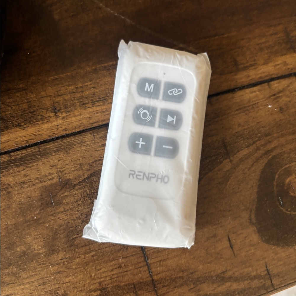 Renpho Black Eye Massager for Migraines with Remote - Picture 11 of 11